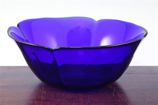 A Chinese Beijing blue glass quatre lobed bowl, 19th / 20th century, 28cm